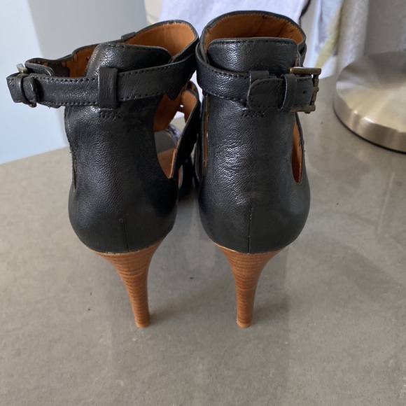 Nine West shoes - Picture 5 of 9